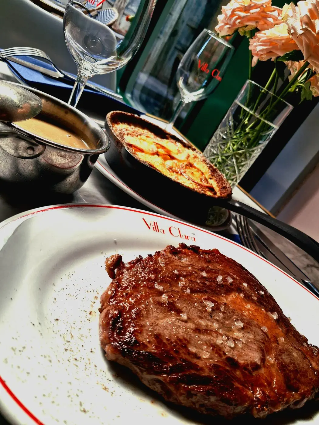 Entrecôte sur assiette Villa Clara